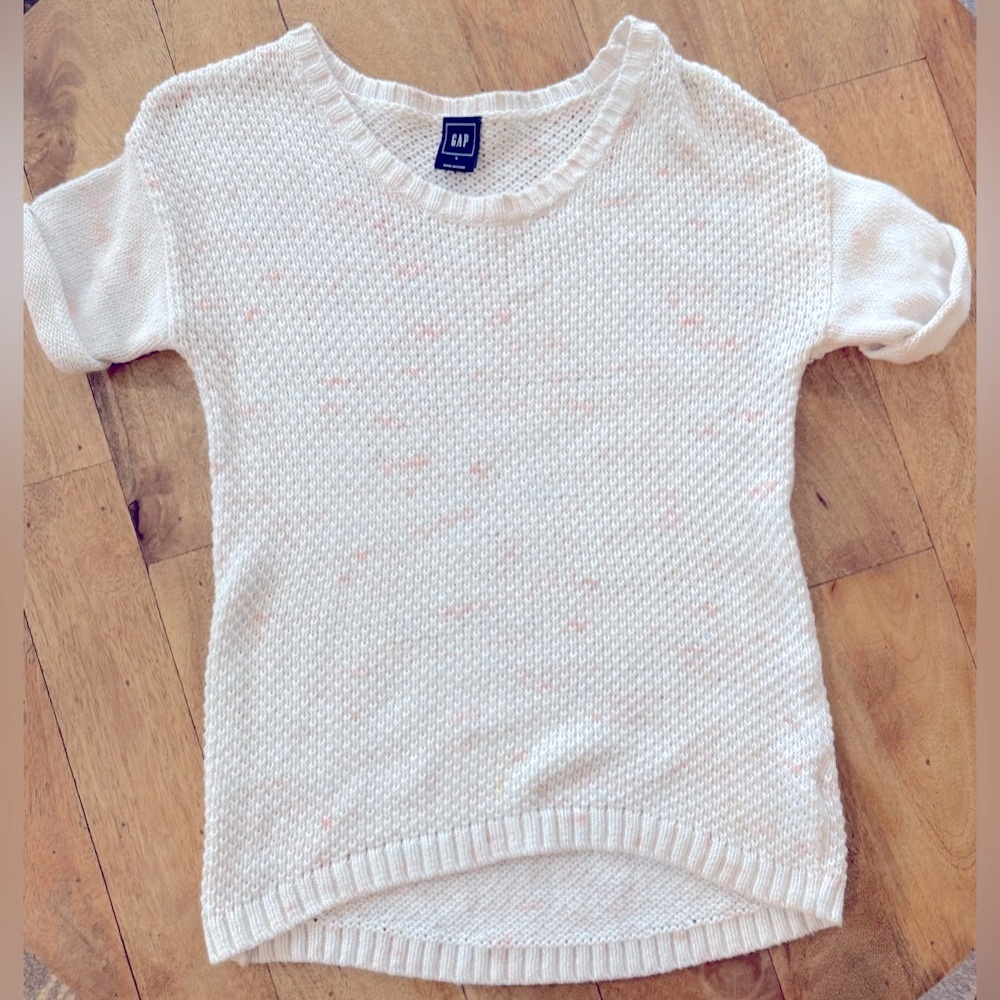 GAP Off-White and Pink Knit Short Sleeve Top
